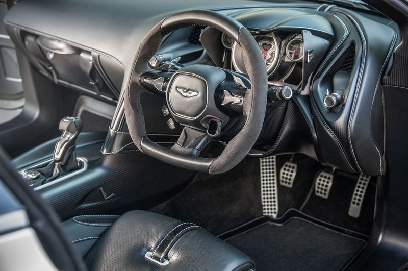 Illustration for article titled Anyone Else Hate the DB11 Interior?